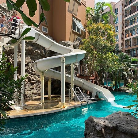 Atlantis Condo Resort Pantai Jomtien Luaran gambar